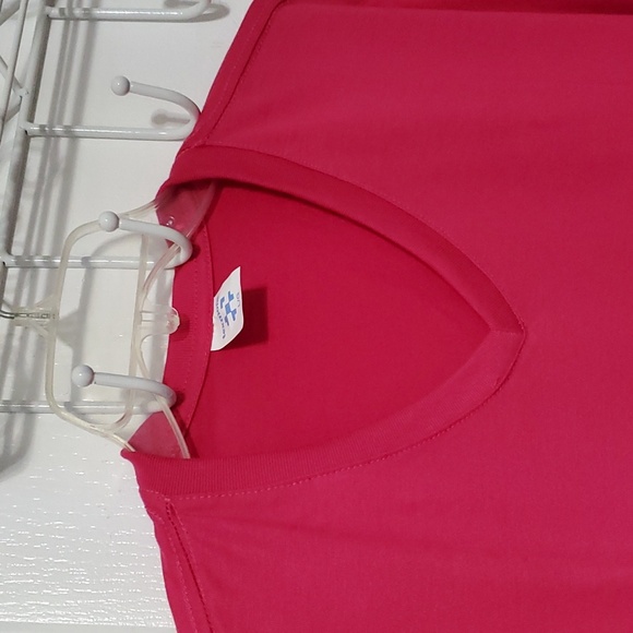 Blessed Beyond Measure V neck Shirt color hot pink💕 - Picture 3 of 4